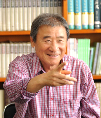 강신웅·경상국립대학교 명예교수